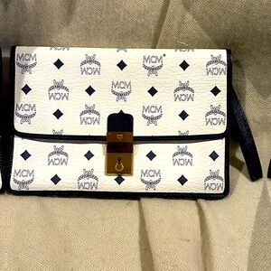 MCM Clutch / Business Organizer